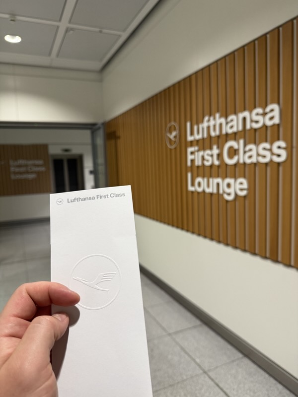 Eingang der Lufthansa First Class Lounge